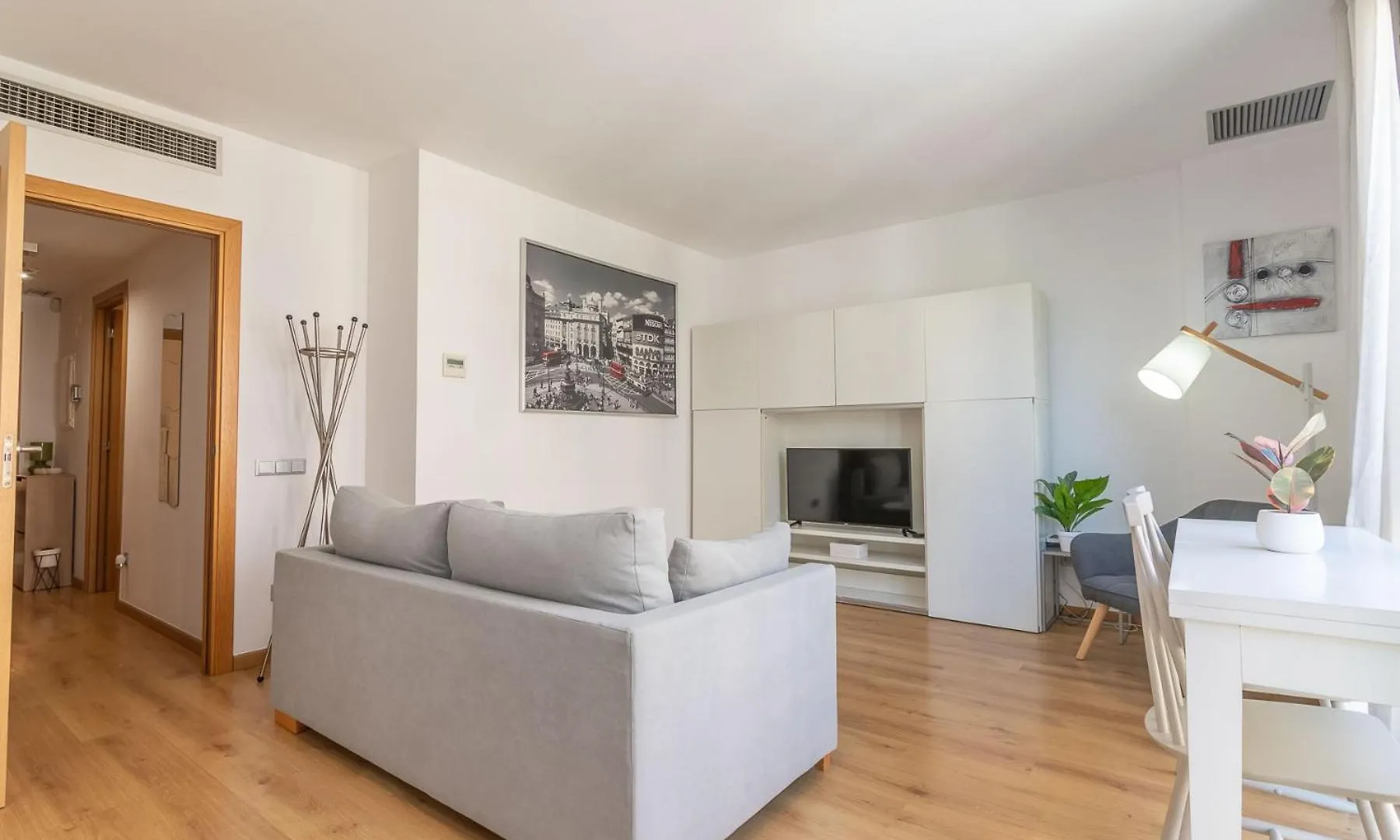 My Space Barcelona Modern Sagrada Familia Apartment